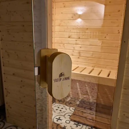 Sklep Jinak Lejlighed